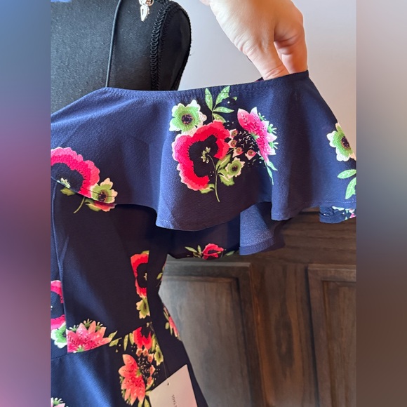 Symphony navy and pink floral cold shoulder see open back dress size medium NWT - Picture 3 of 10